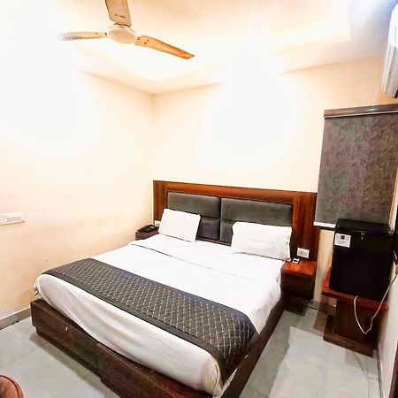 Hotel Shiva International Near By Igi Airport New Delhi Extérieur photo